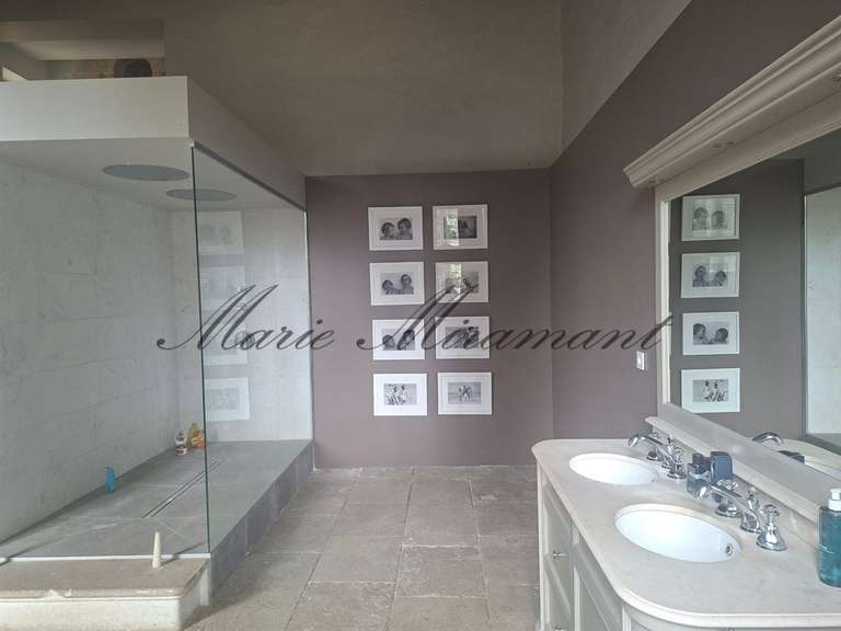 Propriété Nîmes - 4 chambres - 900m²
