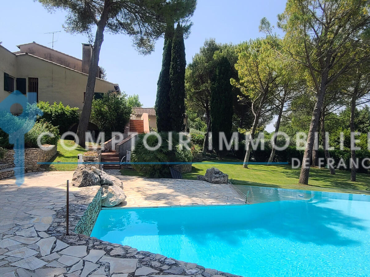 Villa Nîmes