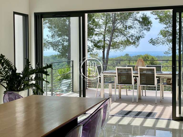 Villa Nîmes - 7 chambres - 290m²