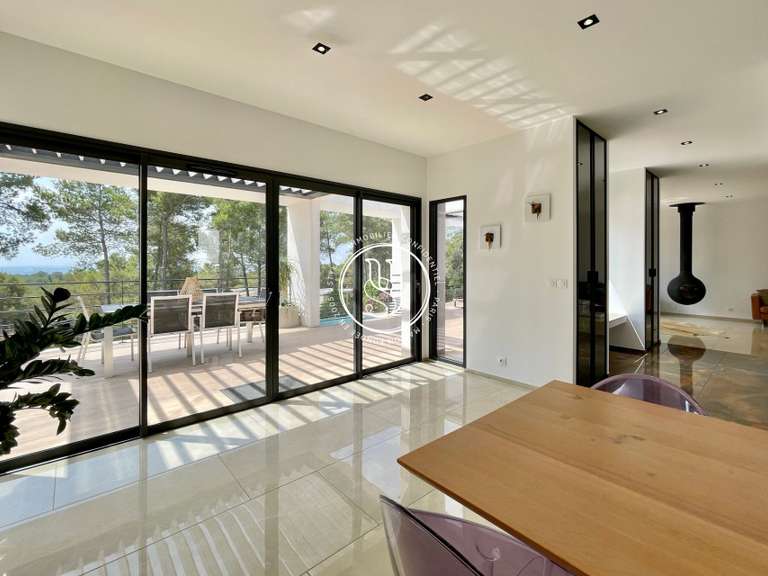 Villa Nîmes - 7 chambres - 290m²