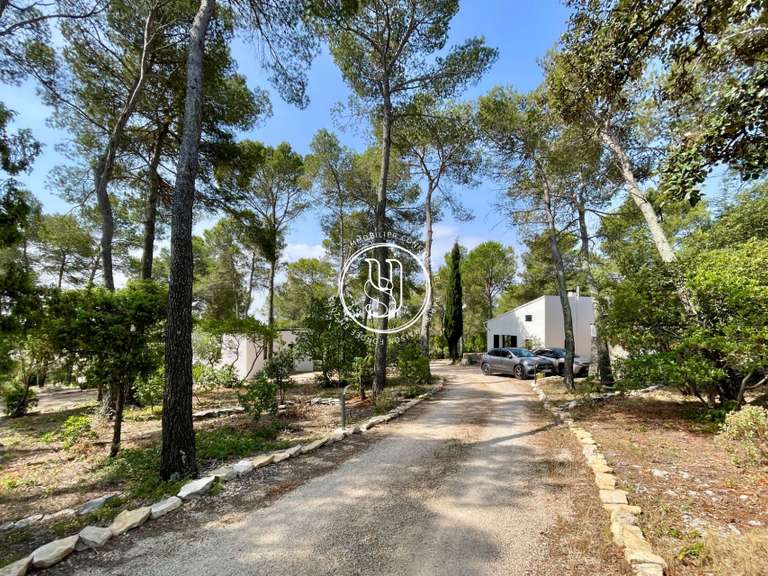 Villa Nîmes - 7 chambres - 290m²