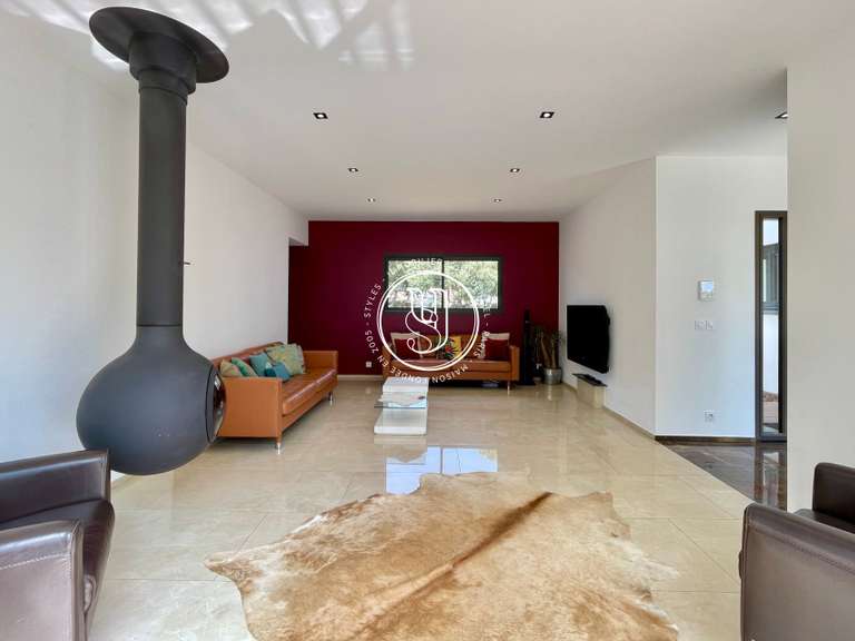 Villa Nîmes - 7 chambres - 290m²