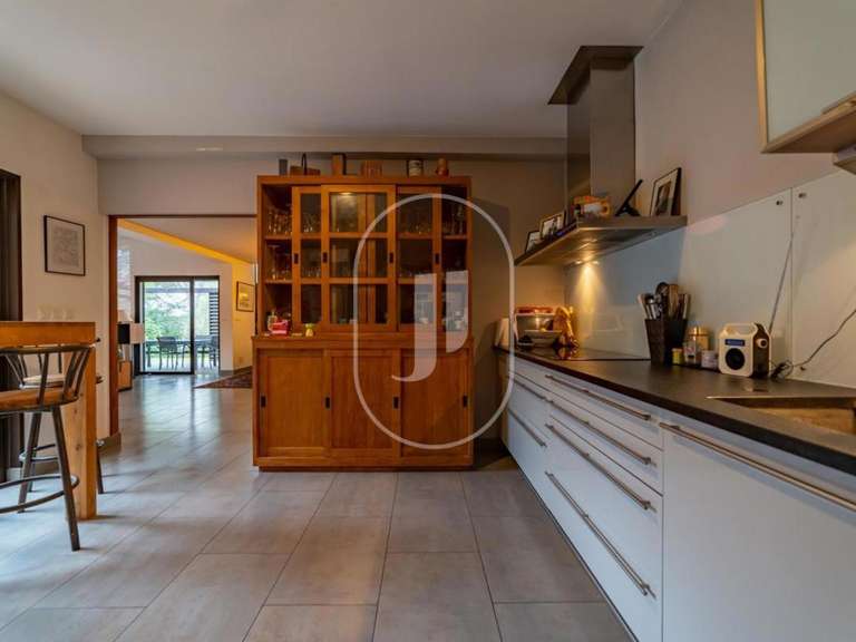Villa Nîmes - 4 chambres - 200m²