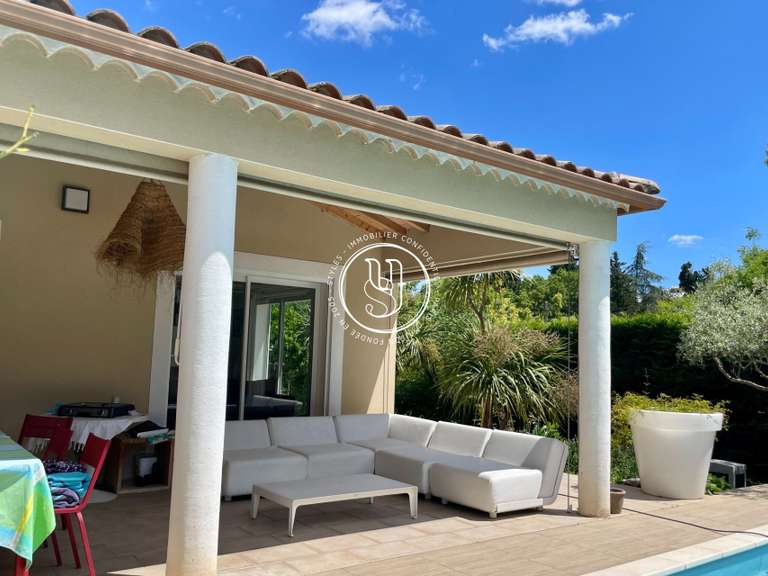 Villa Nîmes - 3 bedrooms - 143m²