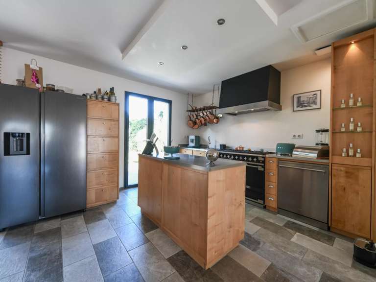 Villa Nîmes - 2 chambres - 221m²