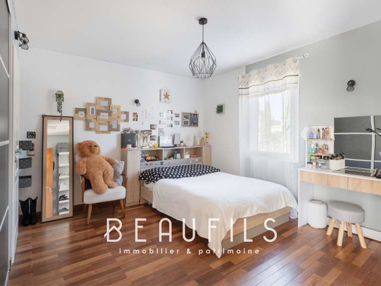 Villa Nîmes - 5 bedrooms - 231m²