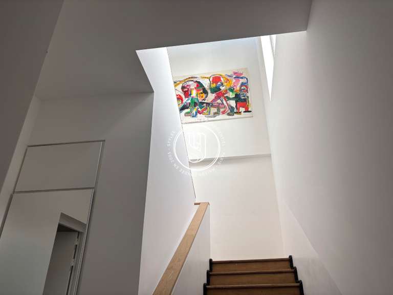 Villa Nîmes - 6 bedrooms - 302m²