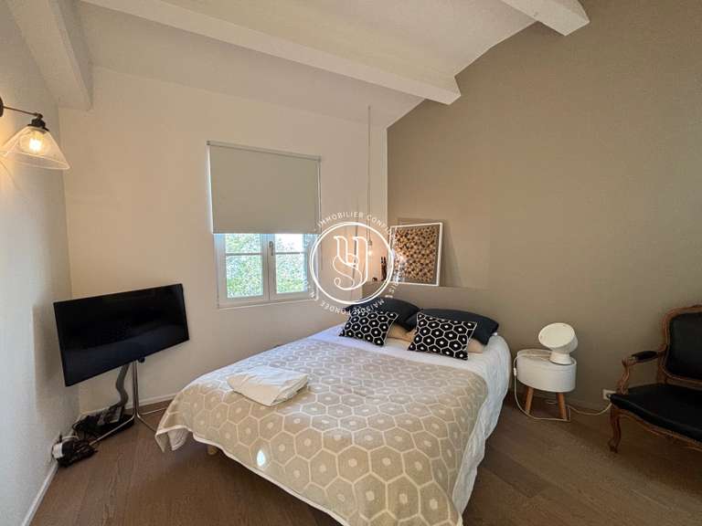 Villa Nîmes - 6 bedrooms - 302m²