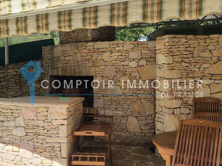 Villa Nîmes - 5 chambres - 261m²