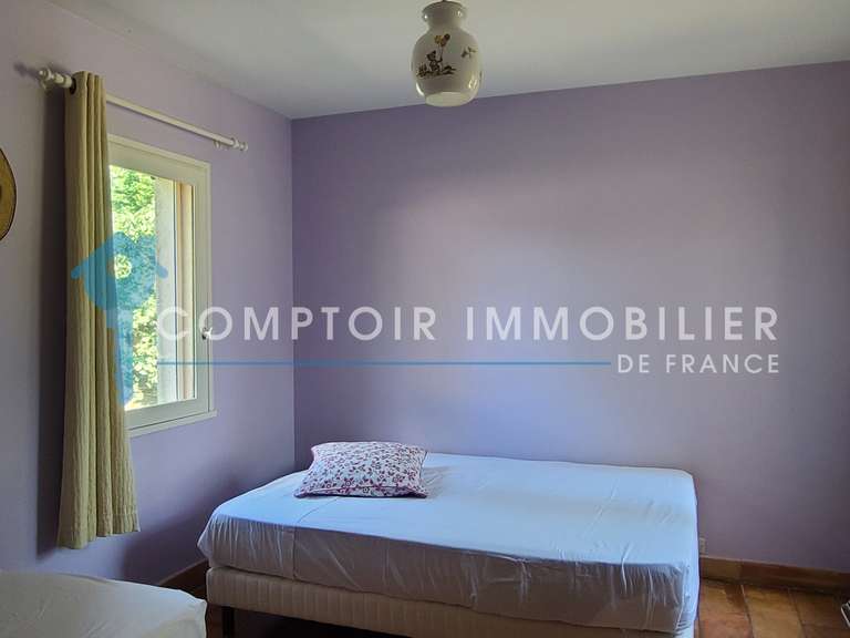 Villa Nîmes - 5 chambres - 261m²