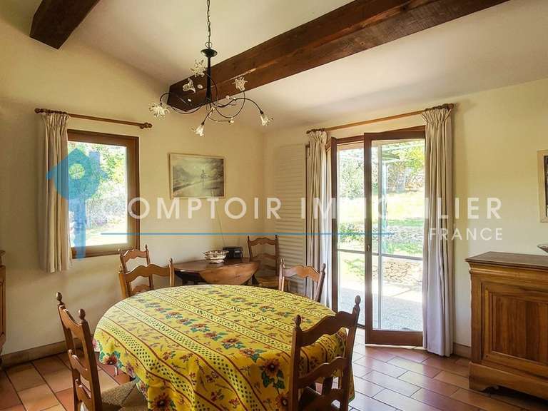 Villa Nîmes - 5 chambres - 261m²