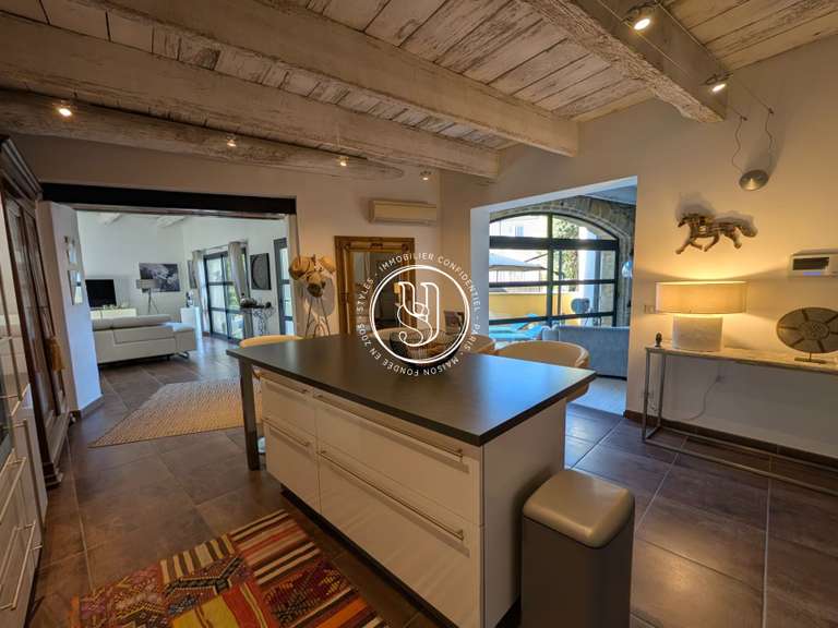 Villa Nîmes - 3 chambres - 165m²