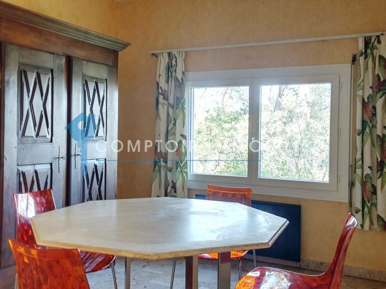 Villa Nîmes - 3 chambres - 168m²