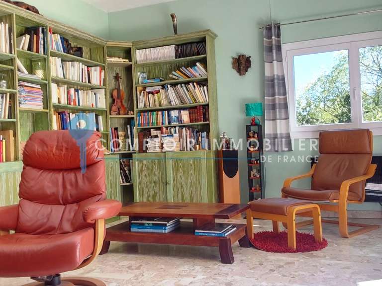 Villa Nîmes - 3 chambres - 168m²