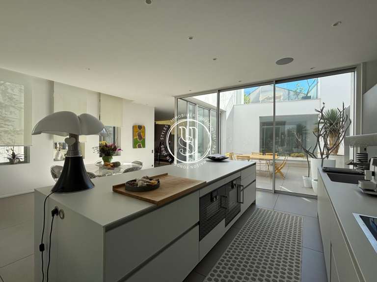 Villa Nîmes - 6 chambres - 302m²