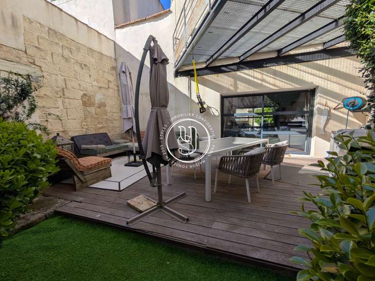 Villa Nîmes - 3 bedrooms - 165m²