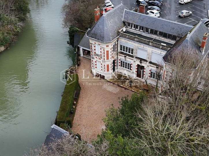Maison Niort - 5 chambres - 230m²