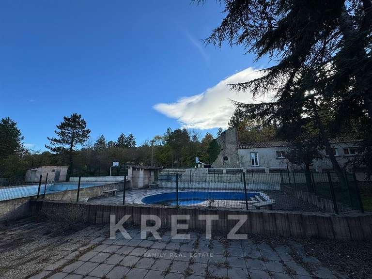 Maison Niozelles - 3000m²