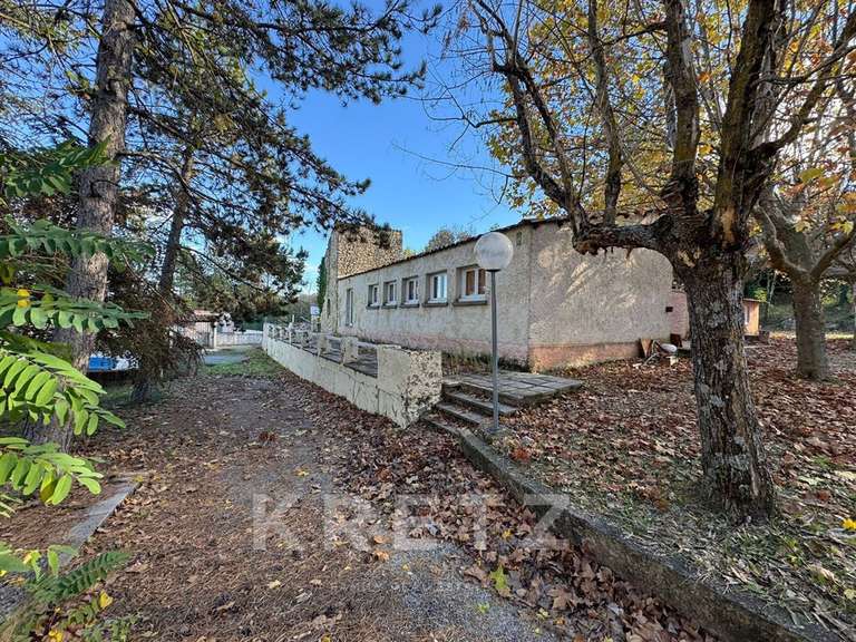 Maison Niozelles - 3000m²