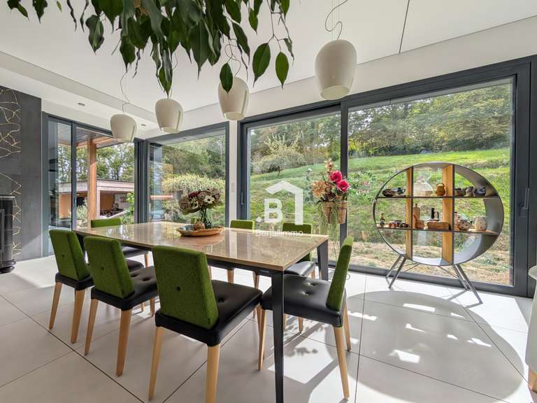 Villa Nivolas-Vermelle - 3 chambres - 191m²