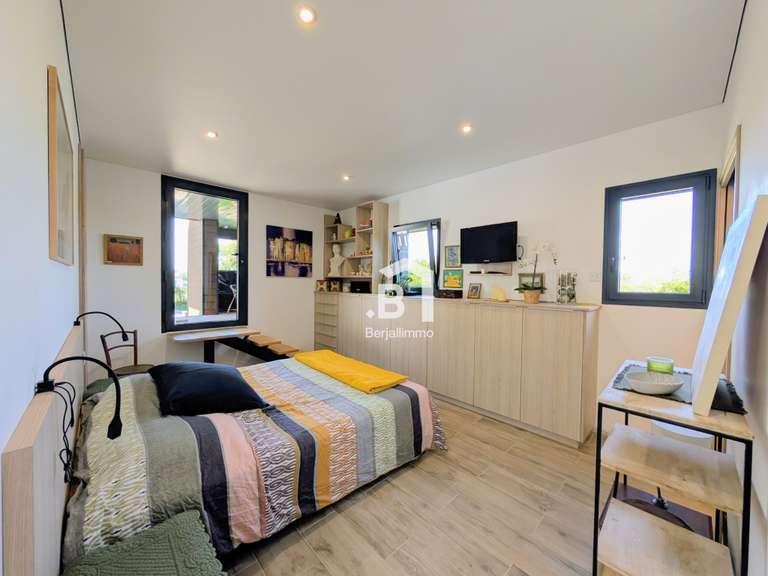 Villa Nivolas-Vermelle - 3 chambres - 191m²