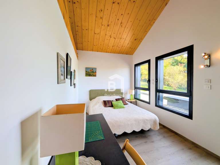 Villa Nivolas-Vermelle - 3 chambres - 191m²