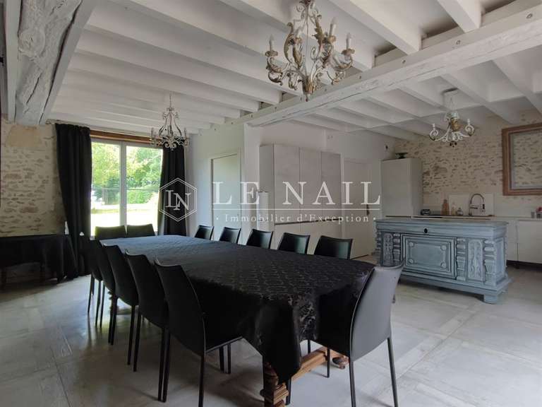 Manoir Nogent-le-Rotrou - 9 chambres - 850m²