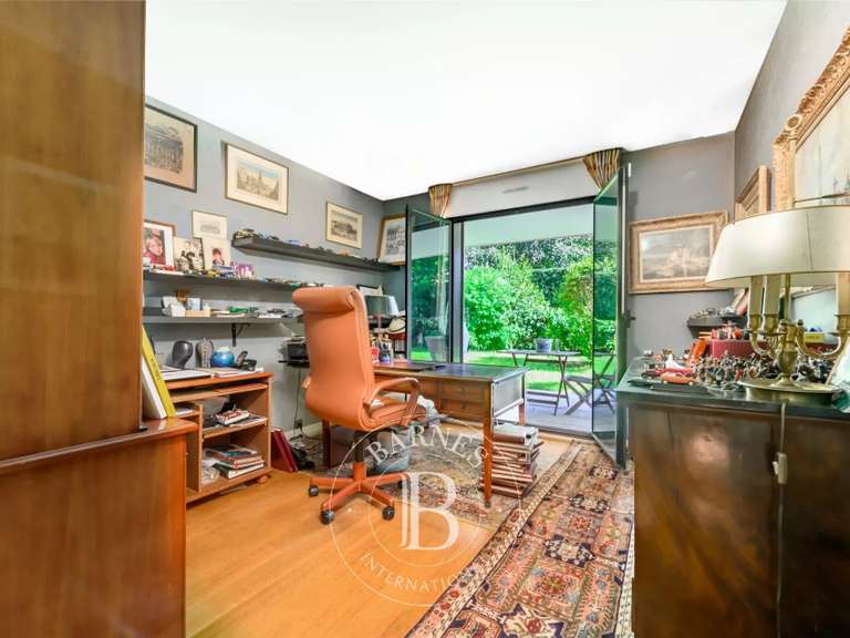 Apartment Nogent-sur-Marne - 6 bedrooms - 238m²