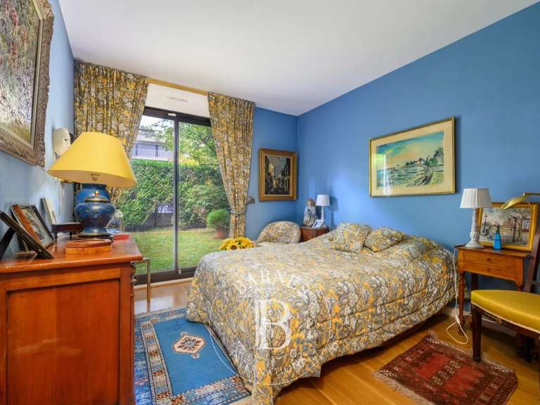 Apartment Nogent-sur-Marne - 6 bedrooms - 238m²