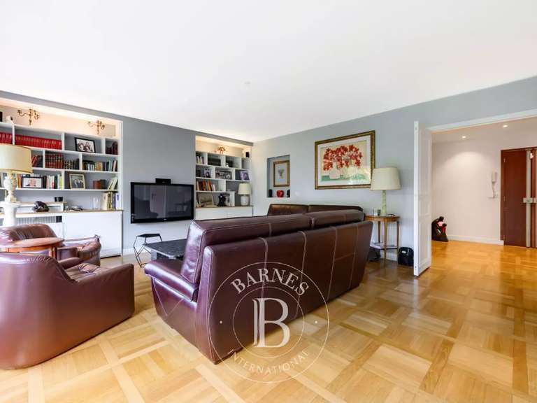 Apartment Nogent-sur-Marne - 3 bedrooms - 137m²