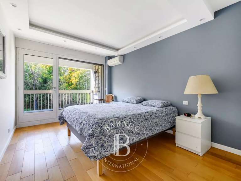 Apartment Nogent-sur-Marne - 3 bedrooms - 137m²