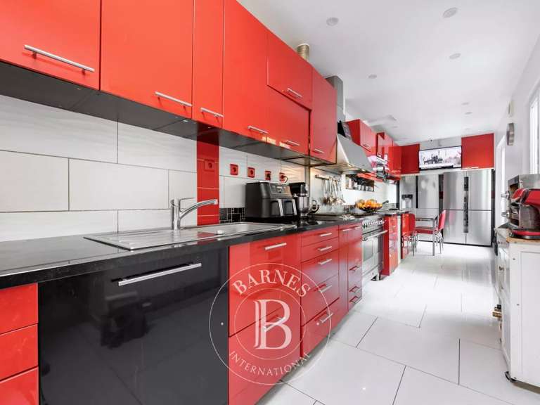 Maison Nogent-sur-Marne - 4 chambres - 254m²