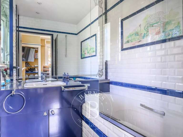 Maison Nogent-sur-Marne - 4 chambres - 480m²