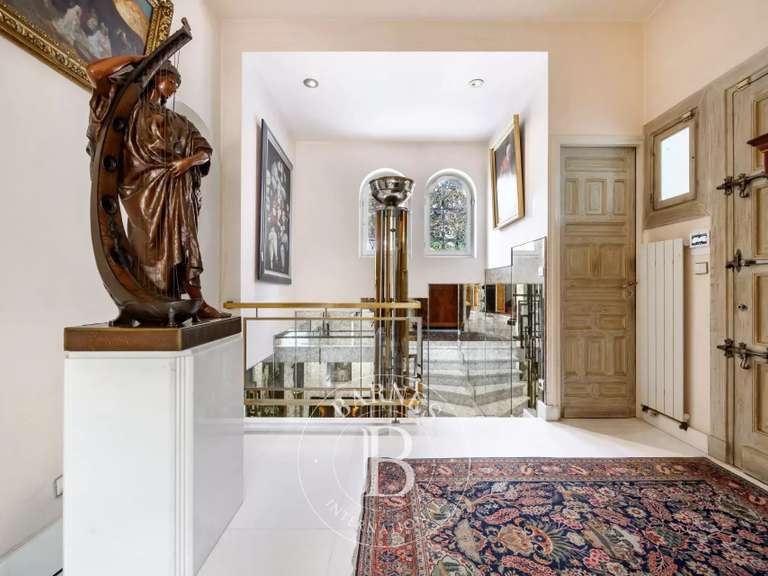 Maison Nogent-sur-Marne - 4 chambres - 480m²