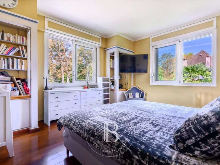 Maison Nogent-sur-Marne - 4 chambres - 480m²