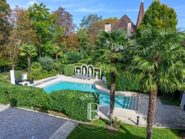 Maison Nogent-sur-Marne - 4 chambres - 480m²