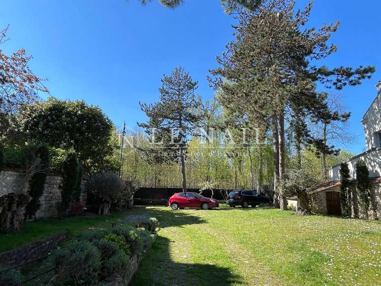 House Nogent-sur-Marne - 2 bedrooms - 173m²