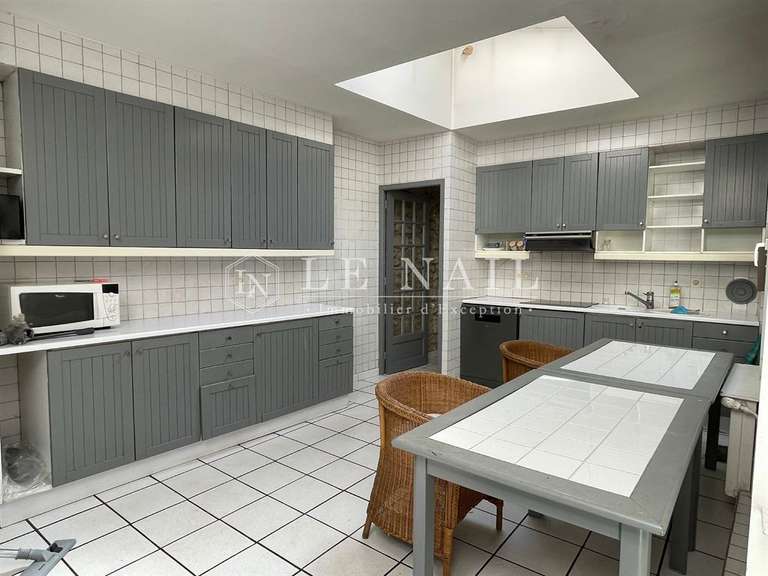 House Nogent-sur-Marne - 2 bedrooms - 173m²