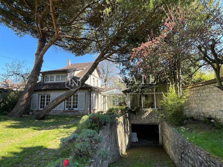 House Nogent-sur-Marne - 2 bedrooms - 173m²