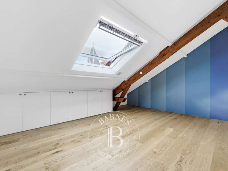 Maison Nogent-sur-Marne - 6 chambres - 340m²