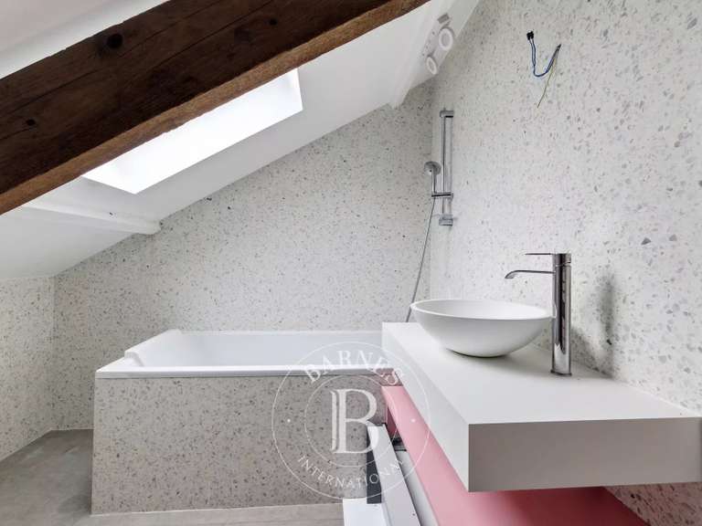 Maison Nogent-sur-Marne - 6 chambres - 340m²