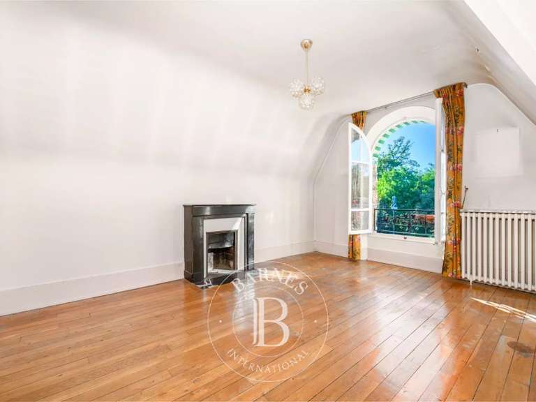 Maison Nogent-sur-Marne - 5 chambres - 233m²