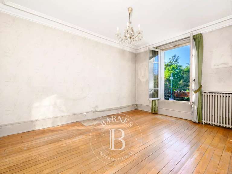 Maison Nogent-sur-Marne - 5 chambres - 233m²