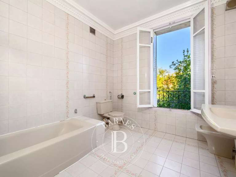 Maison Nogent-sur-Marne - 5 chambres - 233m²