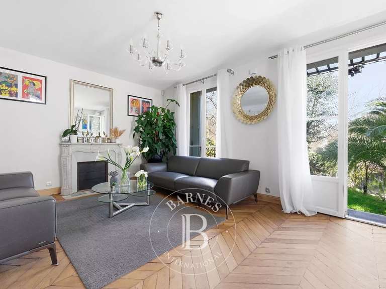 Maison Nogent-sur-Marne - 5 chambres - 254m²