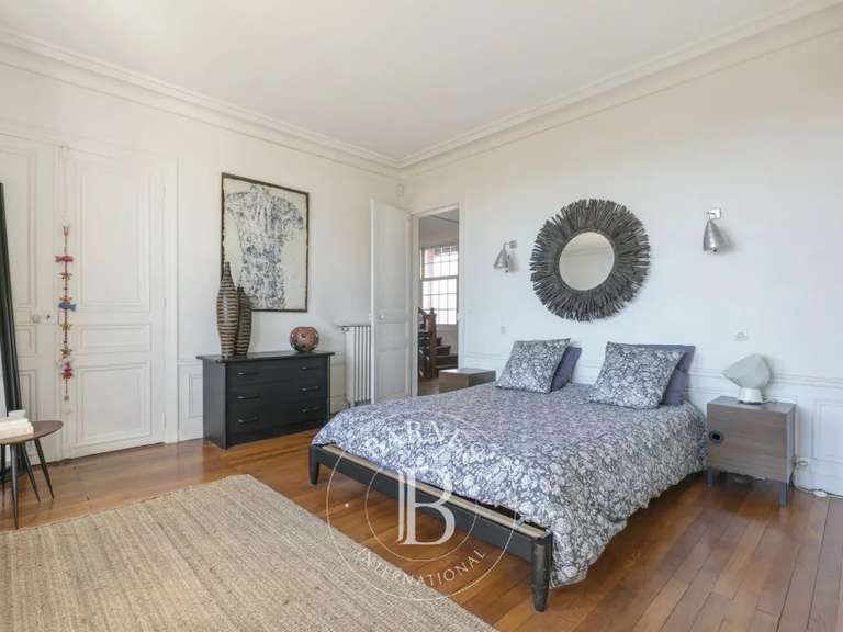 Maison Nogent-sur-Marne - 5 chambres - 243m²