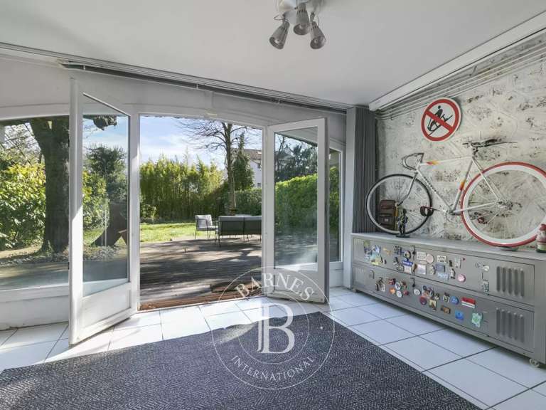 Maison Nogent-sur-Marne - 5 chambres - 243m²