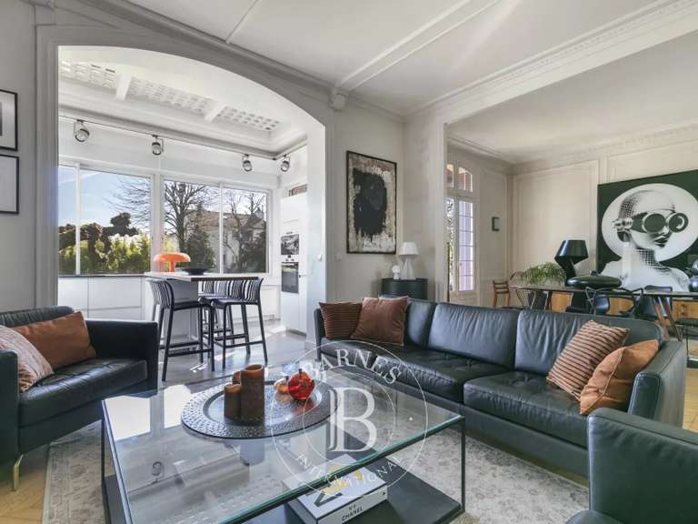 Maison Nogent-sur-Marne - 5 chambres - 243m²