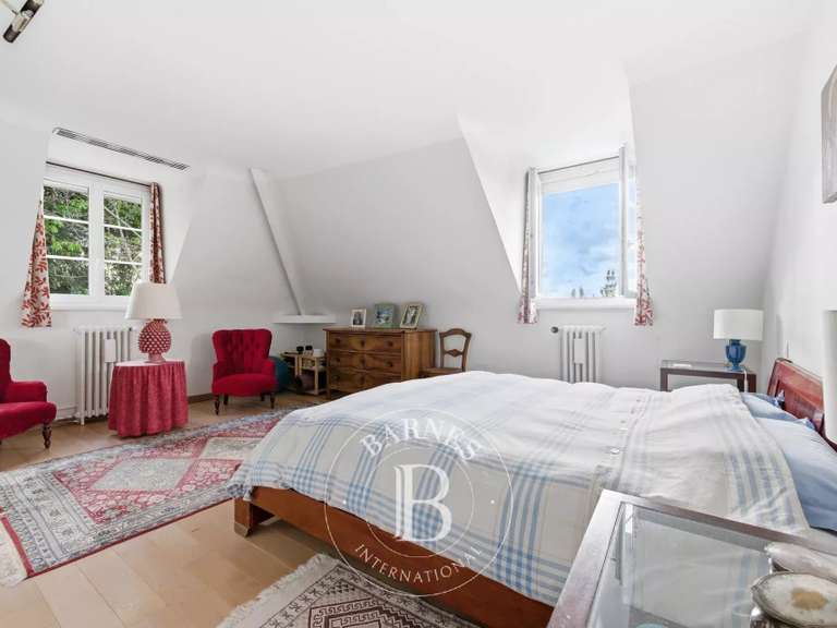 Maison Nogent-sur-Marne - 5 chambres - 250m²