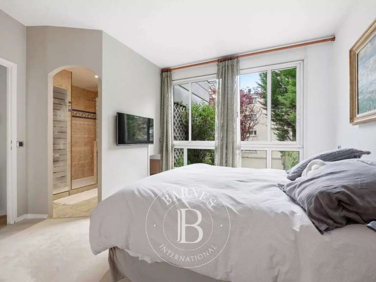 Maison Nogent-sur-Marne - 2 chambres - 150m²